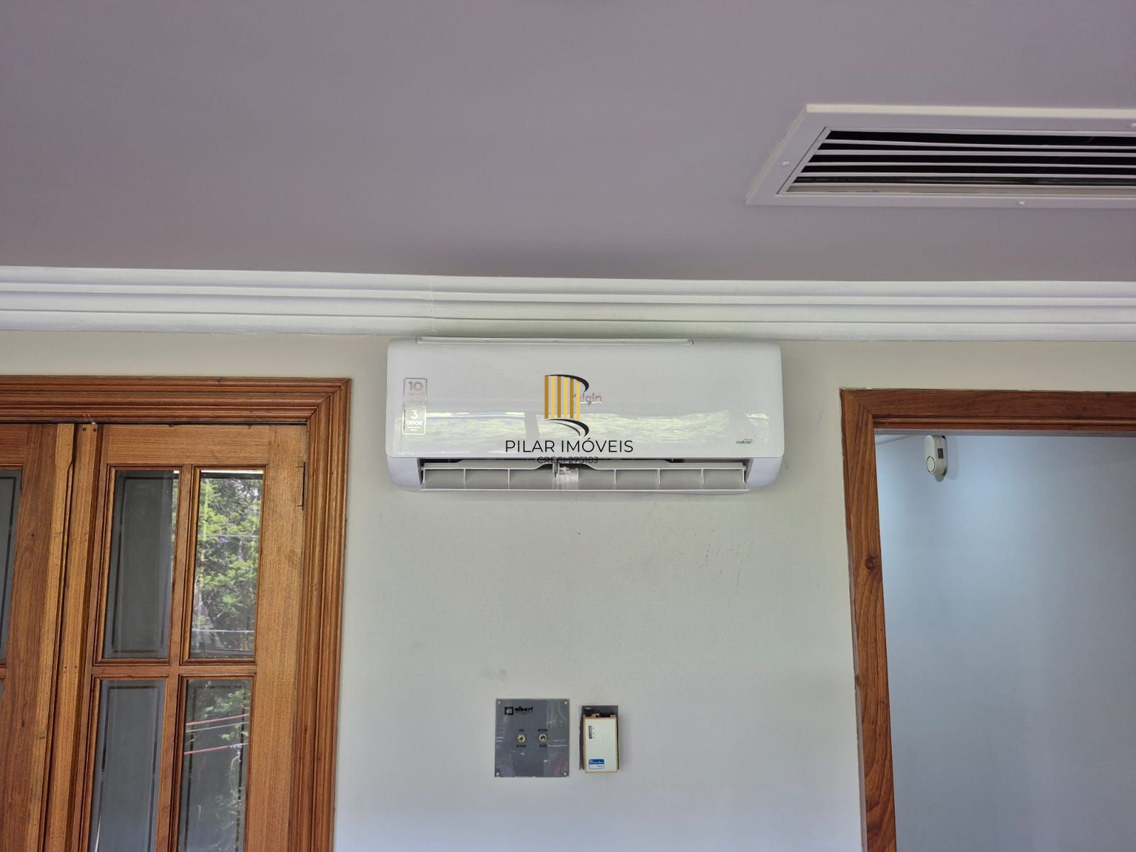 Sala comercial com vaga de garagem