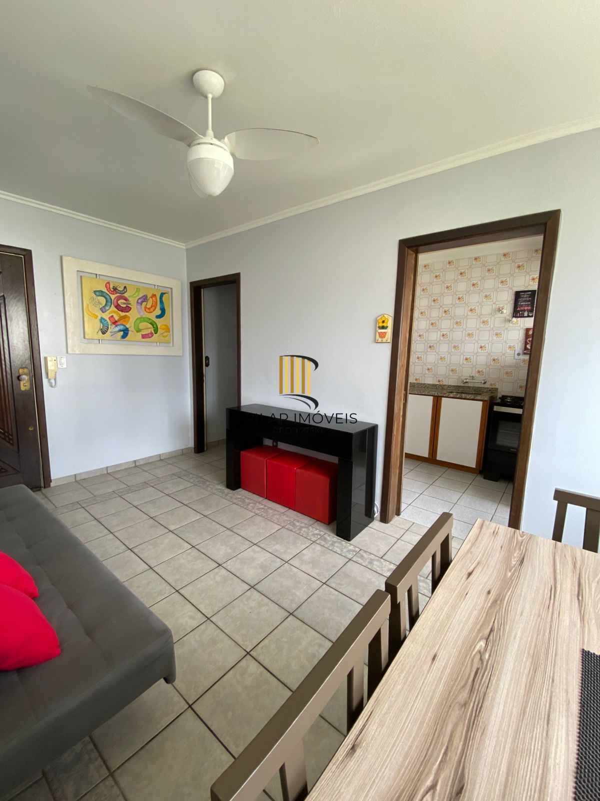 Apartamento no Centro de Tramandaí de 2 dormitórios e vaga