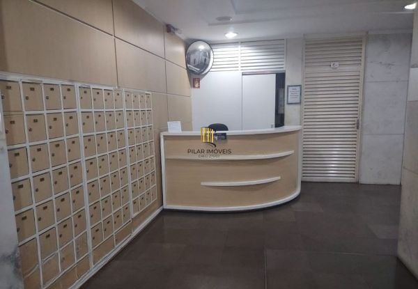 Apartamento no Centro de 1 dormitório desocupado