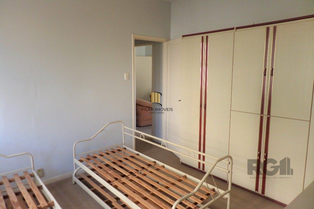 Apartamento no bairro Rio Branco de 2 dormitórios desocupado