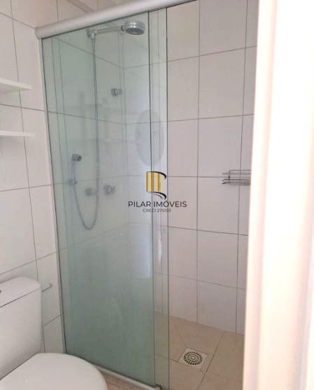 Apartamento de 2 dormitórios e vaga no bairro Santo Antônio desocupado