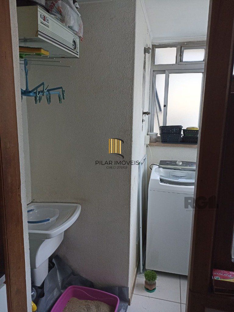 APTO DE 01 DORMITÓRIO COM SACADA , ELEVADOR NA CIDADE BAIXA