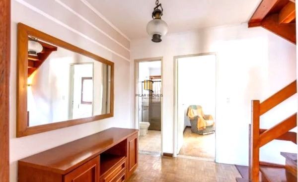 Casa sobrado no bairro Sarandi de 3 dormitórios e 2 vagas