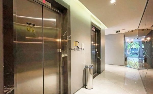 Apartamento estilo LOFT no bairro Mont Serrat mobiliado com vaga