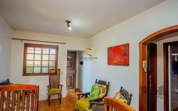 Casa 9 Dormitório(s) Bairro Jardim Carvalho
