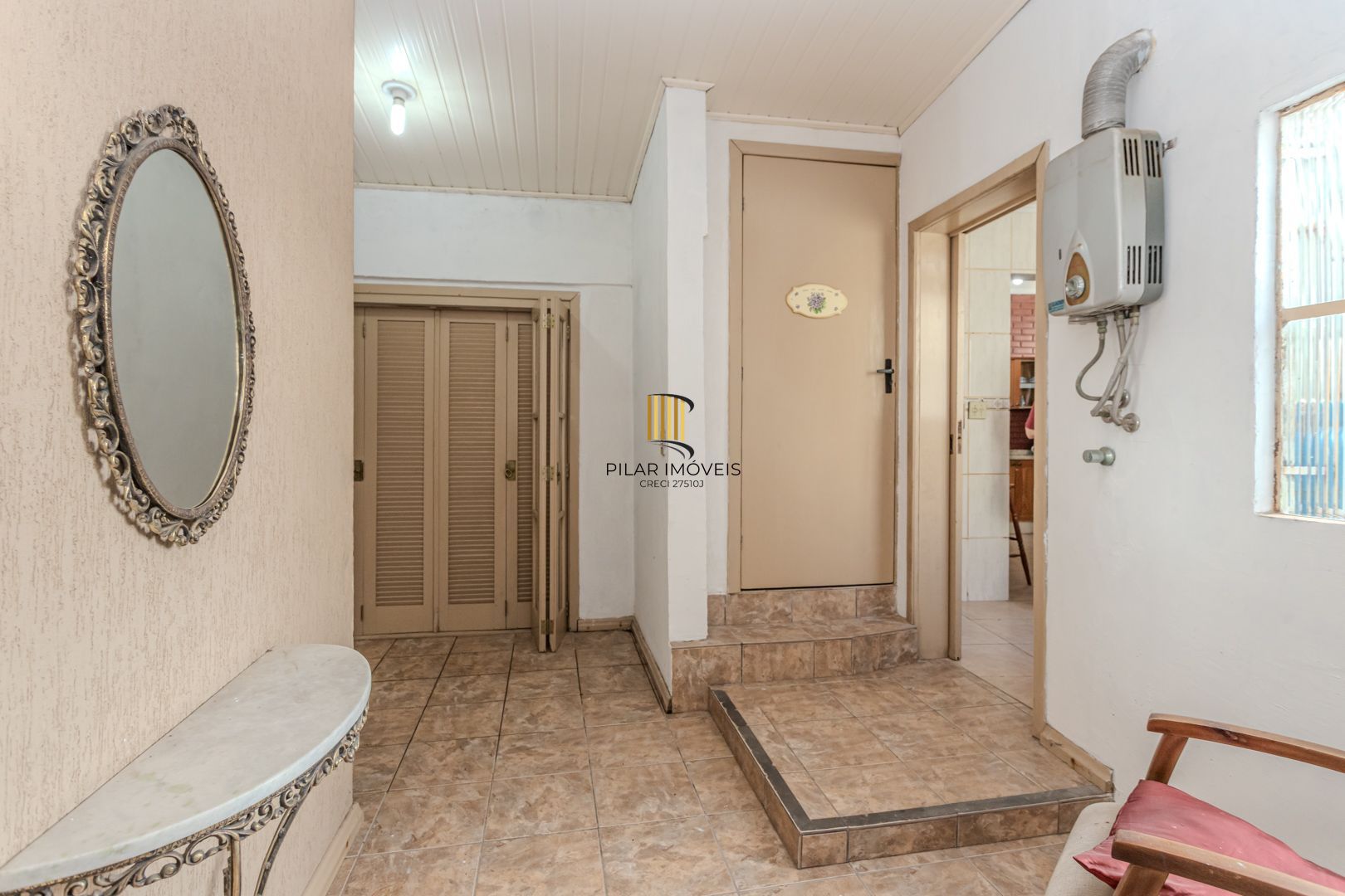 Prédio Residencial no Passo D'areia com 8 dormitórios e 8 vagas