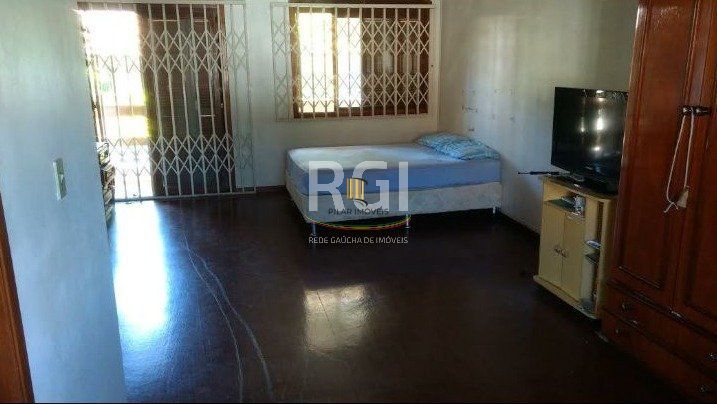 Casa para Venda - 300m², 4 dormitórios, 4 vagas - Nonoai