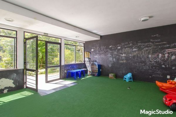 Apartamento 2 dorms, 1 vaga de garagem, à venda Rua Mura, Guarujá - Porto Alegre