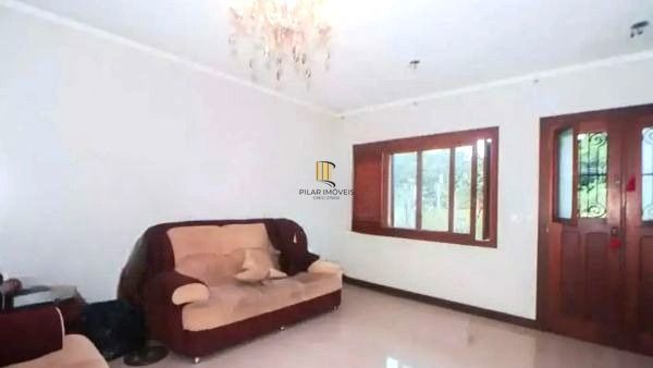 Casa sobrado no bairro Vila Ipiranga de 4 dormitórios e 2 vagas