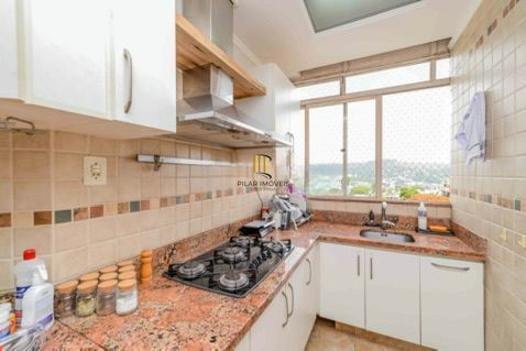 Apartamento 2 dorms, altar alto, 1 vaga de garagem coberta, à venda Rua Catumbi, Medianeira - Porto Alegre