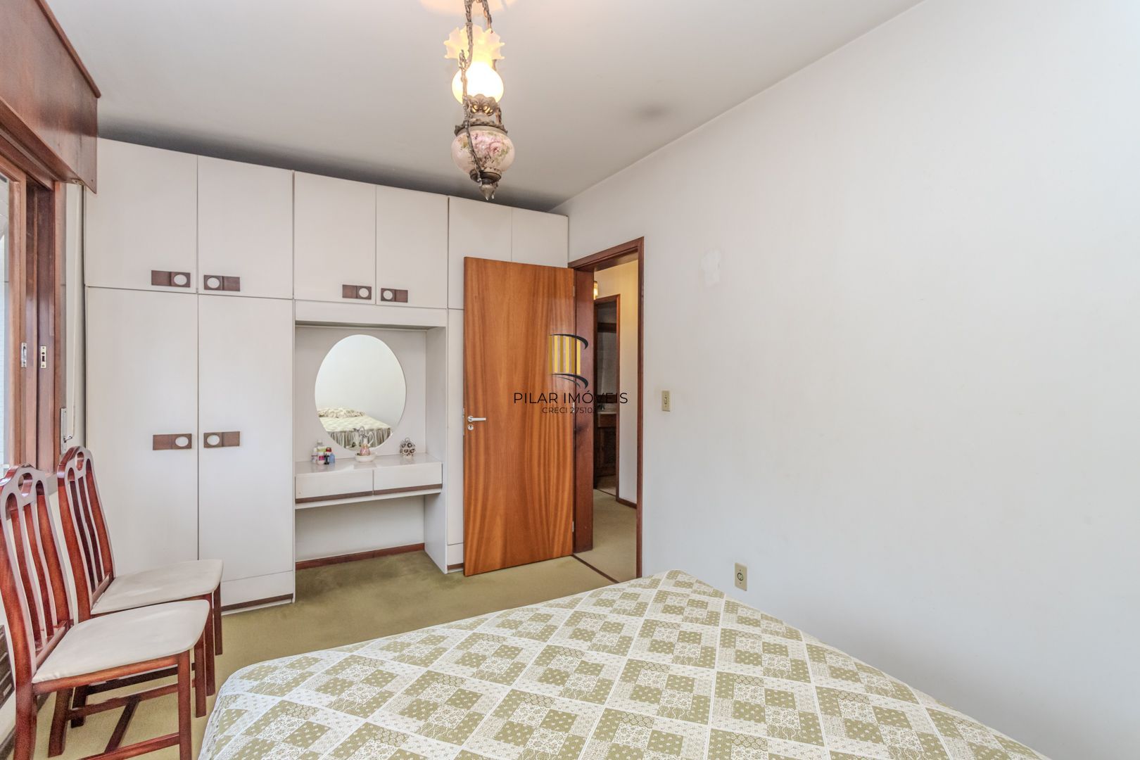 Apartamento no bairro Floresta de 3 dormitórios e vaga