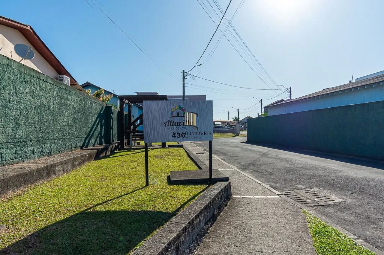 Casa 2 dormitórios no bairro Parque dos Anjos