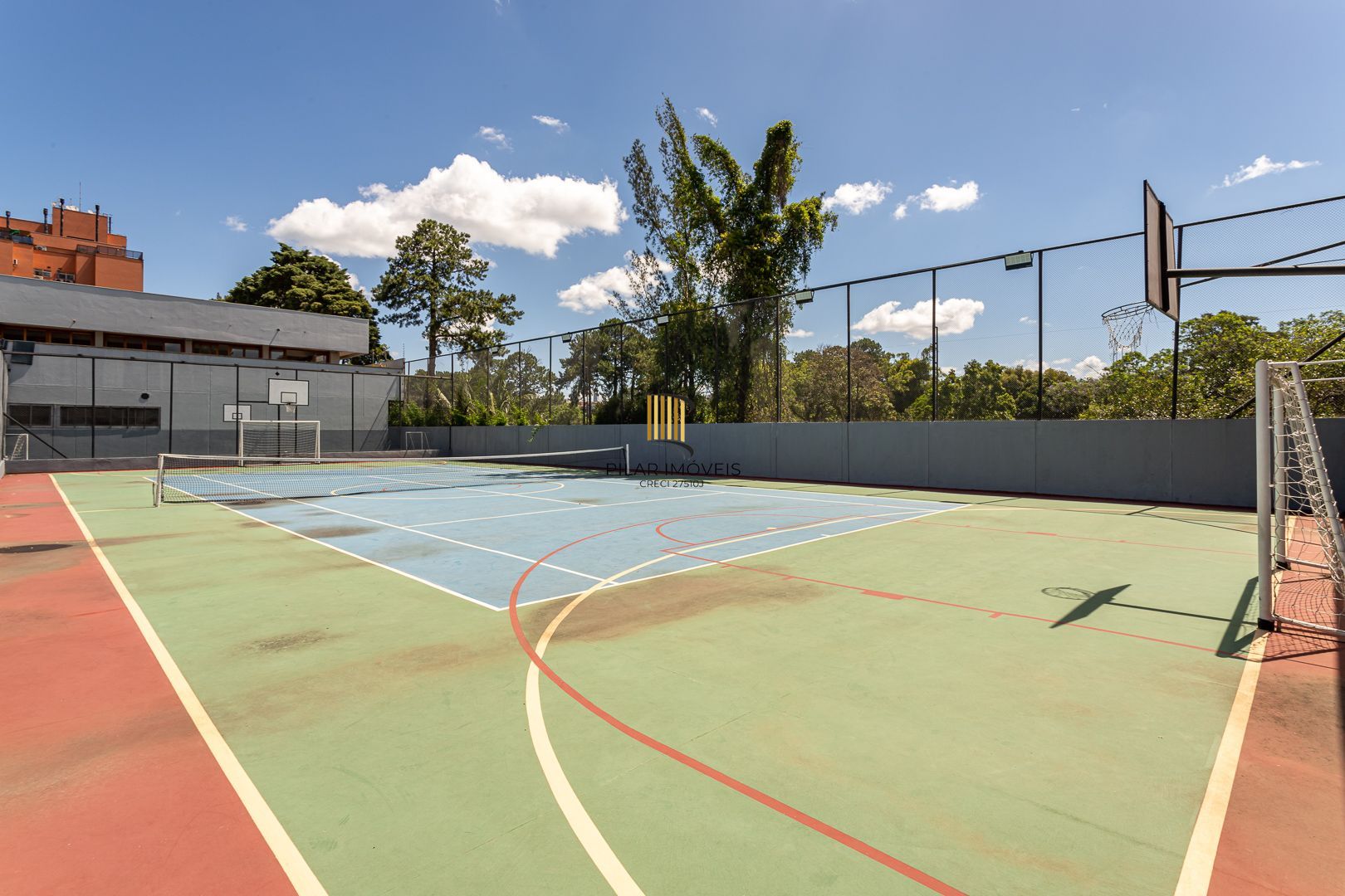 Apartamento de 2 dormitórios DESOCUPADO em frente do Iguatemi