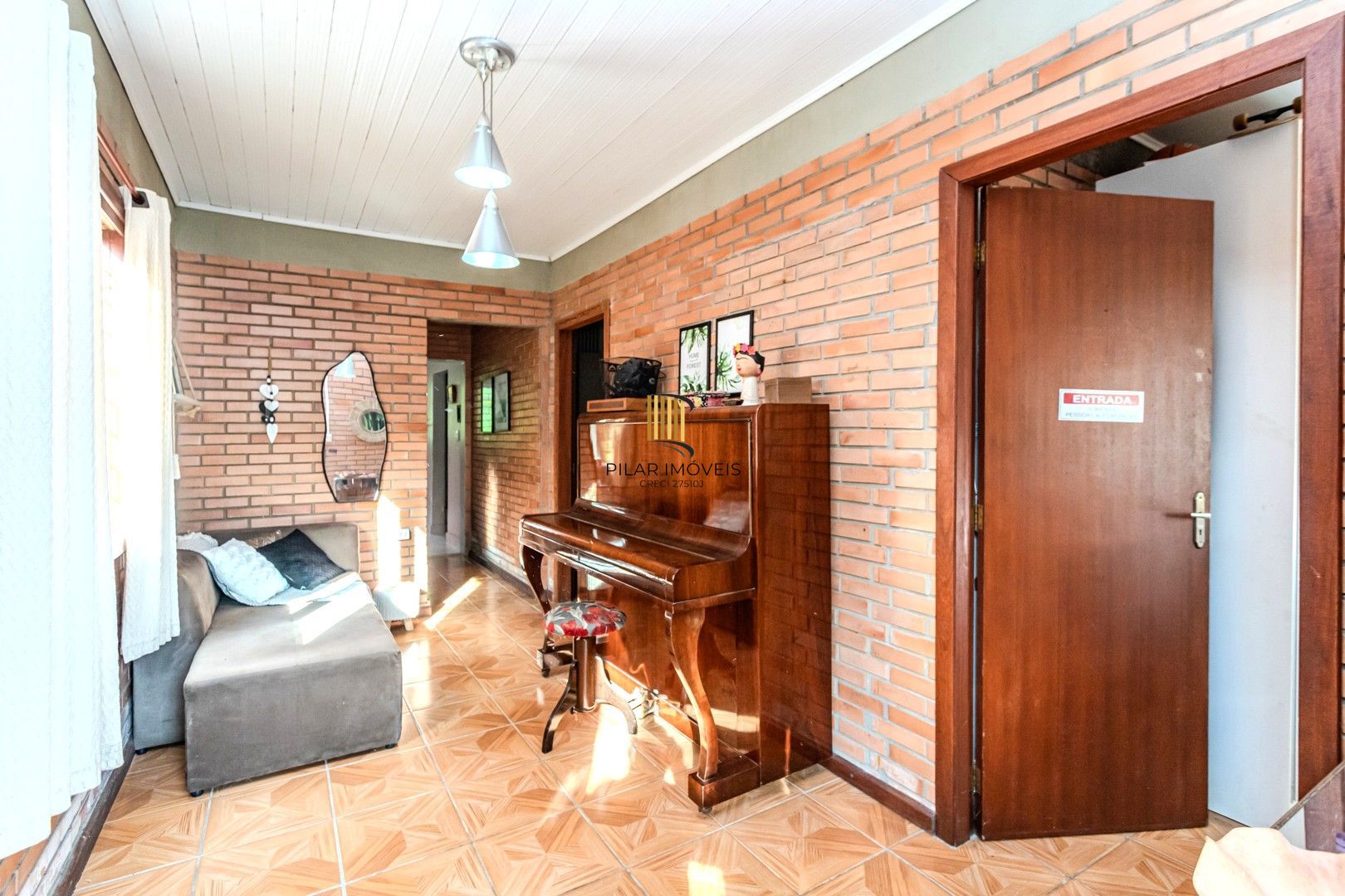 Casa no Jardim Botânico de 2 dormitórios 1 vaga e amplo terreno