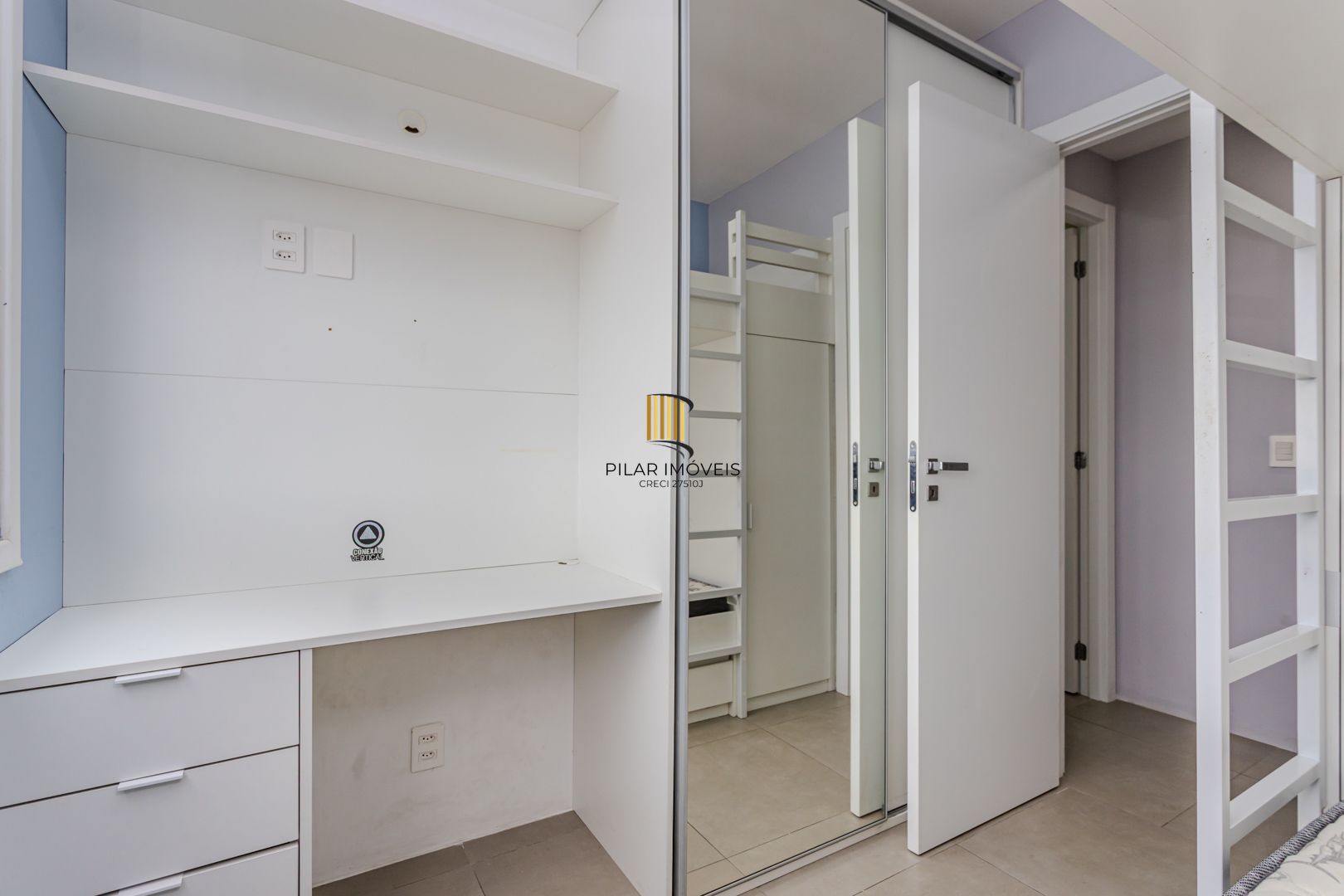Apartamento no Jardim Lindóia de 2 dormitórios vaga e infra