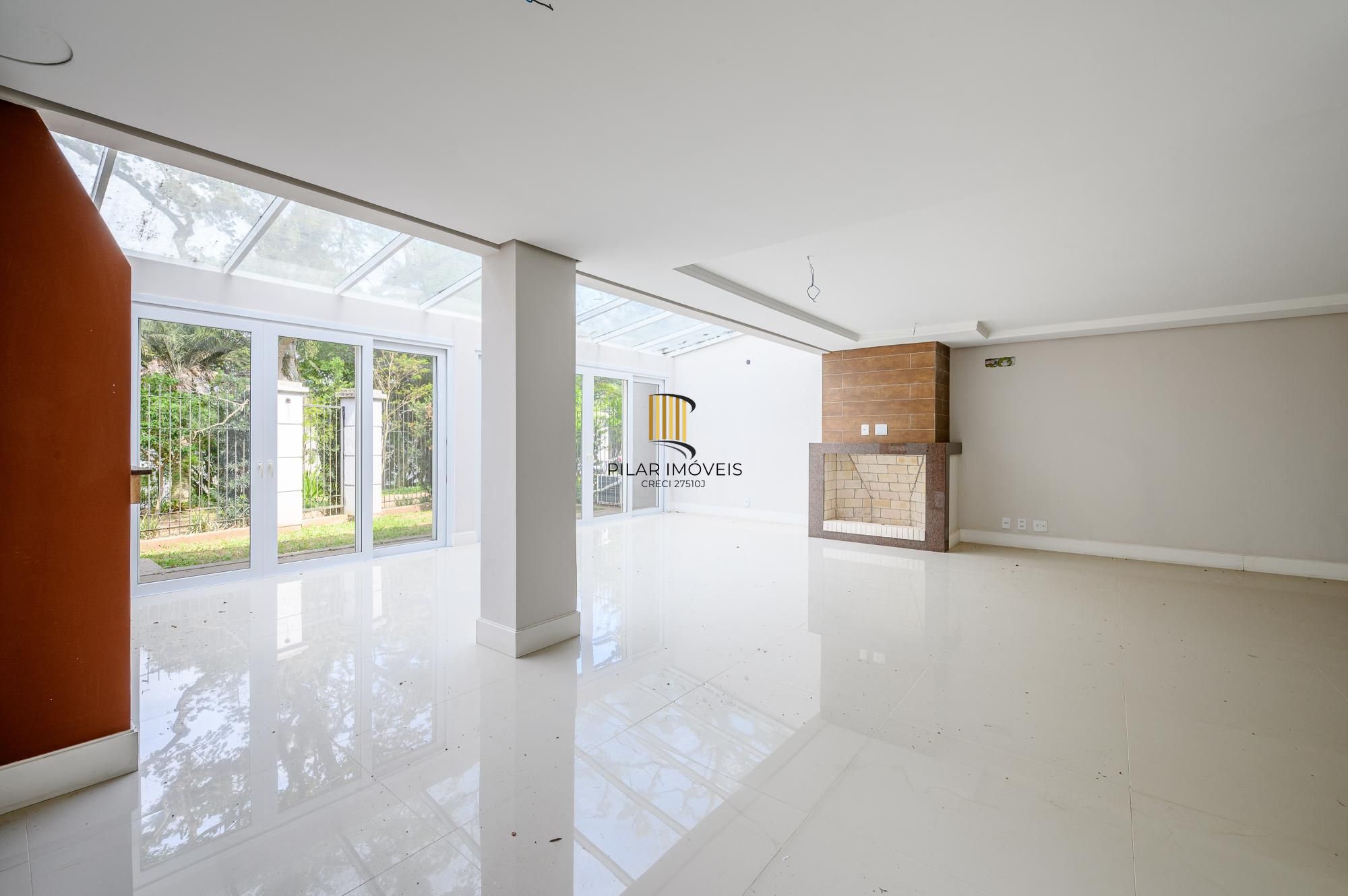 Casa de Condomínio 3 dormitórios no bairro Tristeza