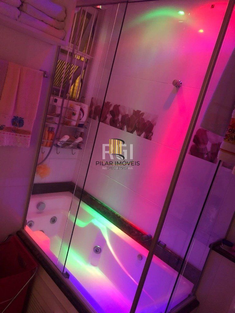 Apartamento para Venda - 80m², 2 dormitórios, 1 vaga - Menino Deus