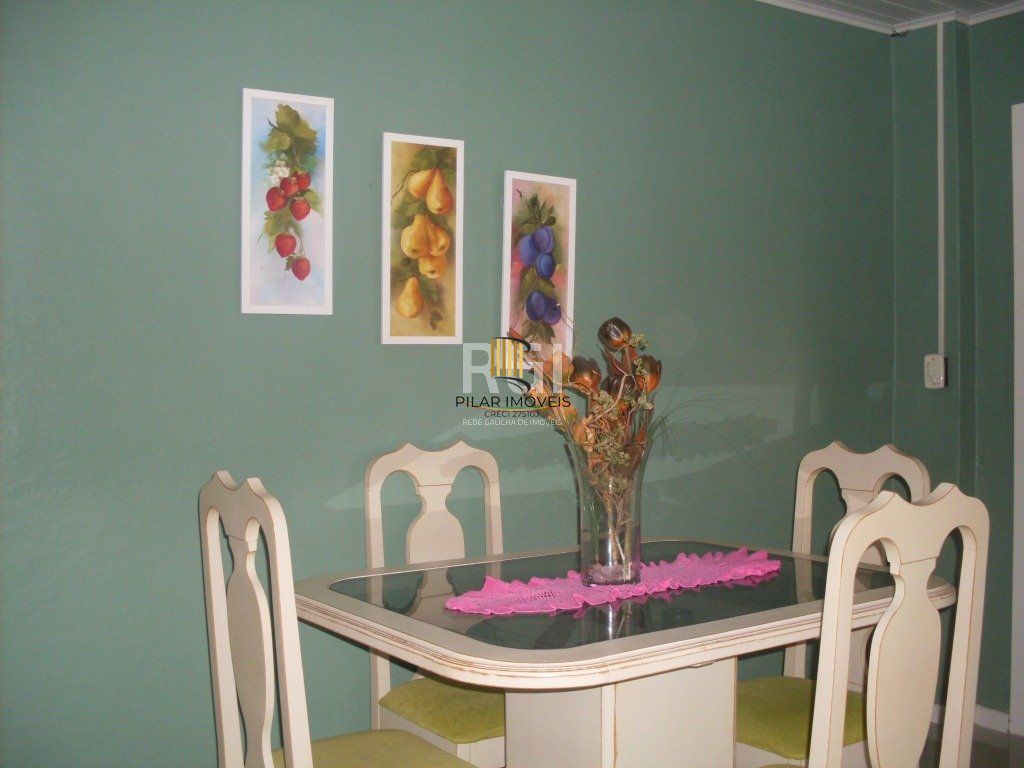 Casa para Venda - 184m², 4 dormitórios, sendo 1 suites, 3 vagas - Jardim Carvalho