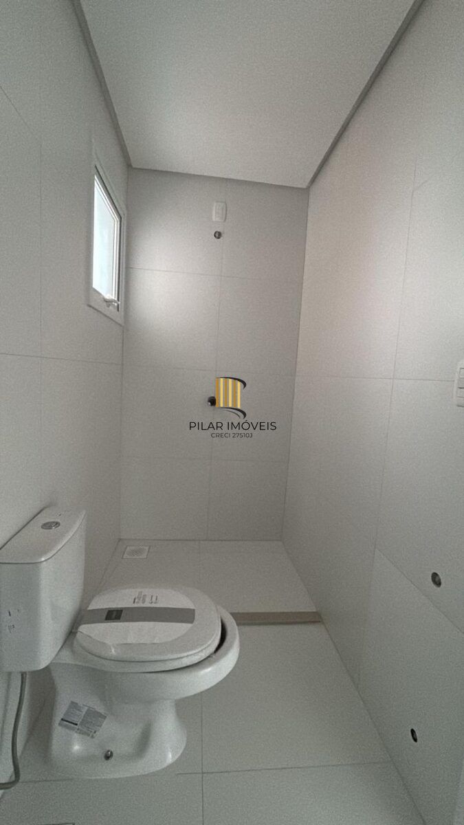 Apartamento no Centro de Canela de 2 dormitórios e vaga