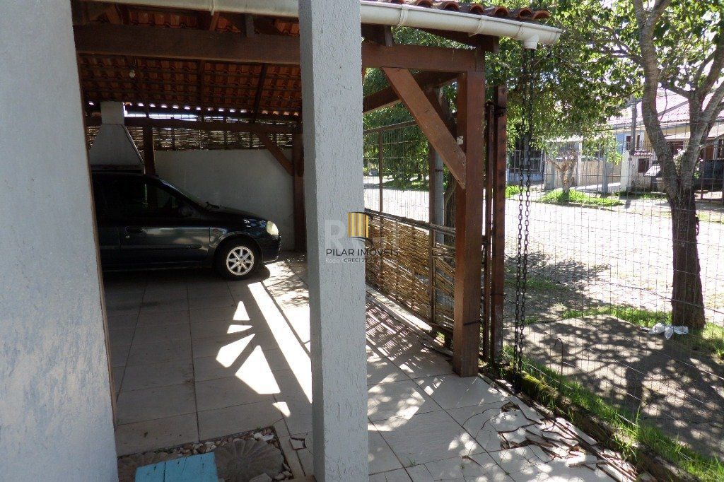 Casa na Hípica com 3 dormitórios e 2 vagas