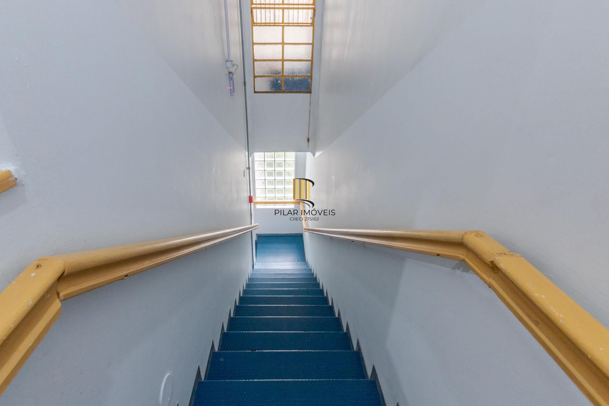 Prédio Comercial no bairro Rio Branco com 912m²