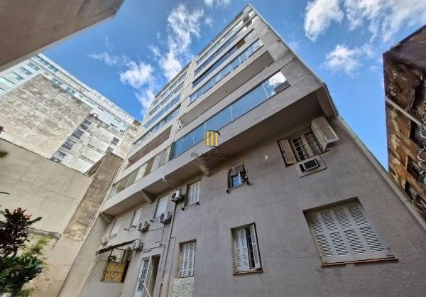 Apartamento no Centro de 3 dormitórios DESOCUPADO