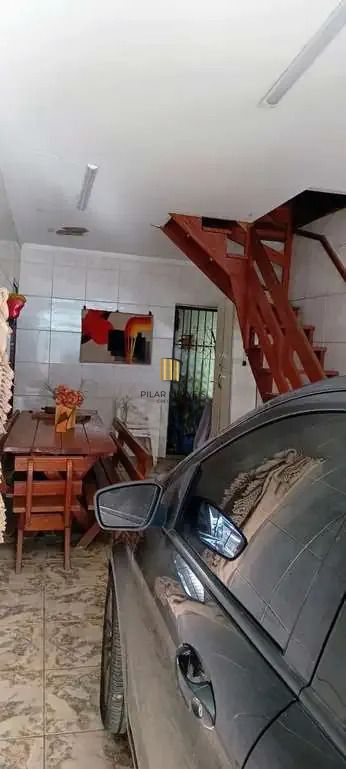 Casa 3 dormitórios no bairro Jardim Algarve