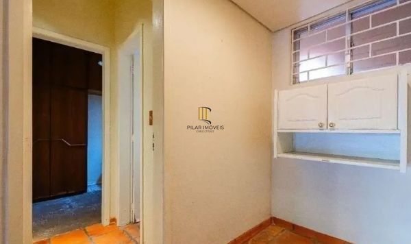 Casa sobrado no bairro Bela Vista de 3 dormitórios e 3 vagas DESOCUPADA