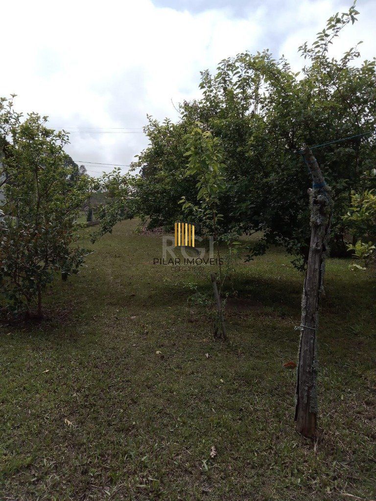 Sítio para Venda - 871m², 1 dormitório, 2 vagas - Itapuã
