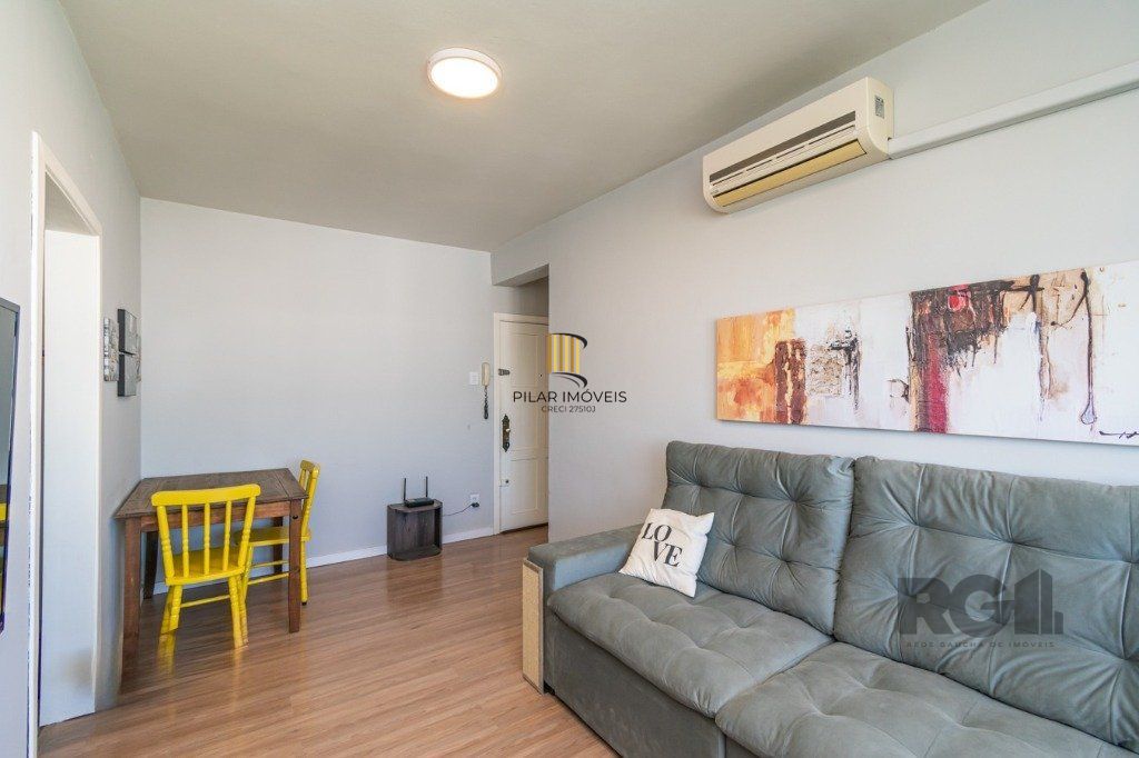 Apartamento 2 dormitórios no bairro Santo Antônio