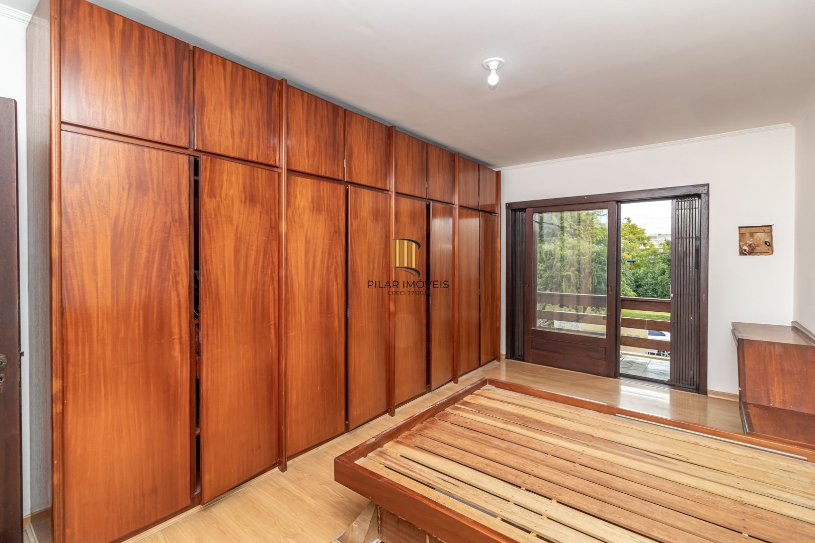 Casa no bairro Jardim Planalto de 3 dormitórios e 3 vagas