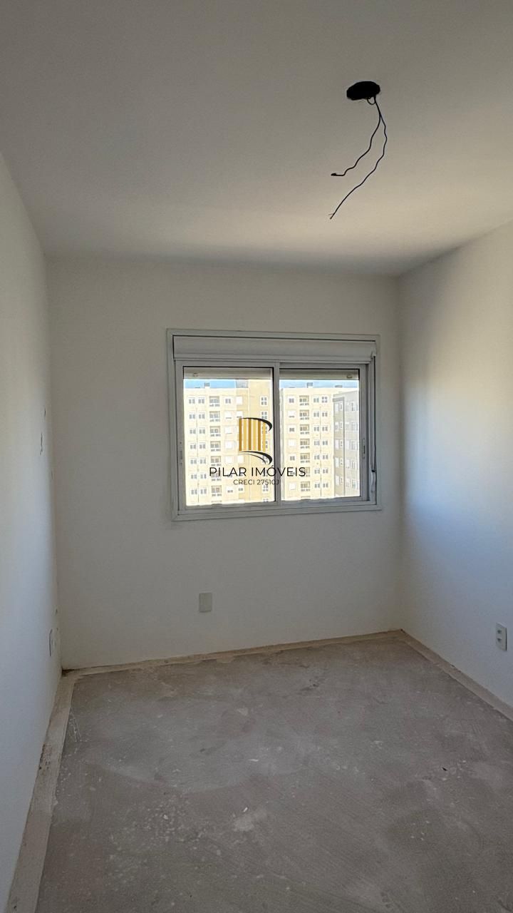 Apartamento de 2 dormitórios e vaga no Humaitá