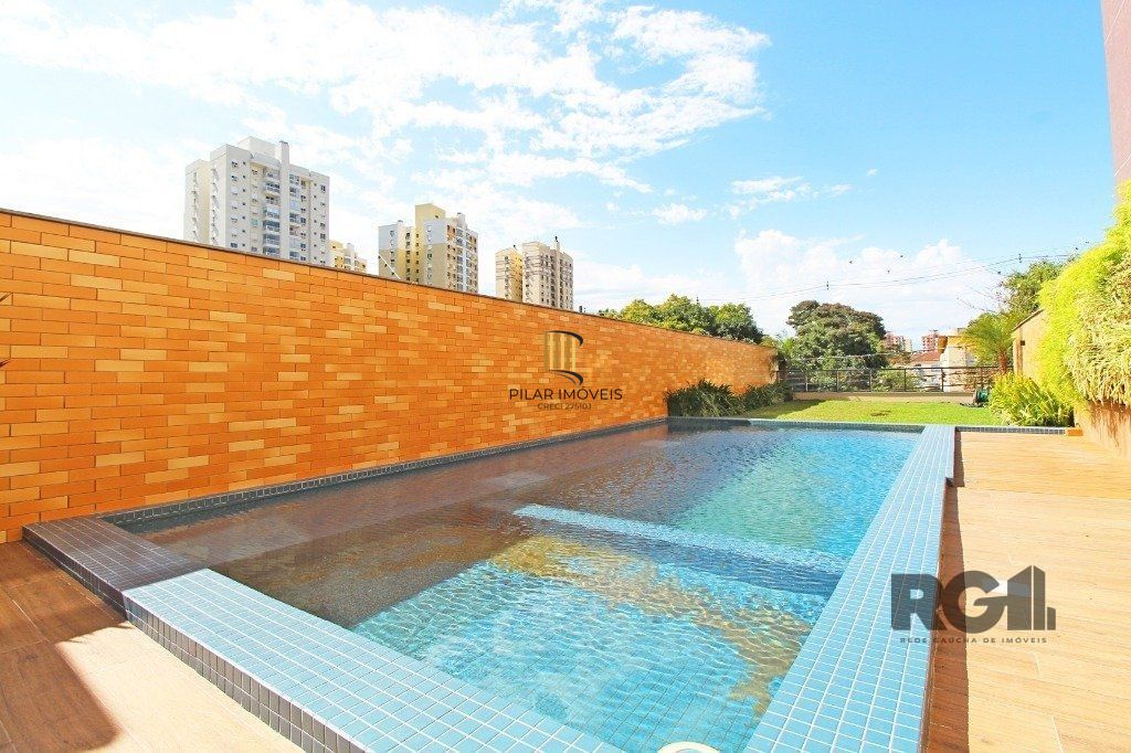 Apartamento de 2 dormitórios, vaga e infra no Passo D'areia