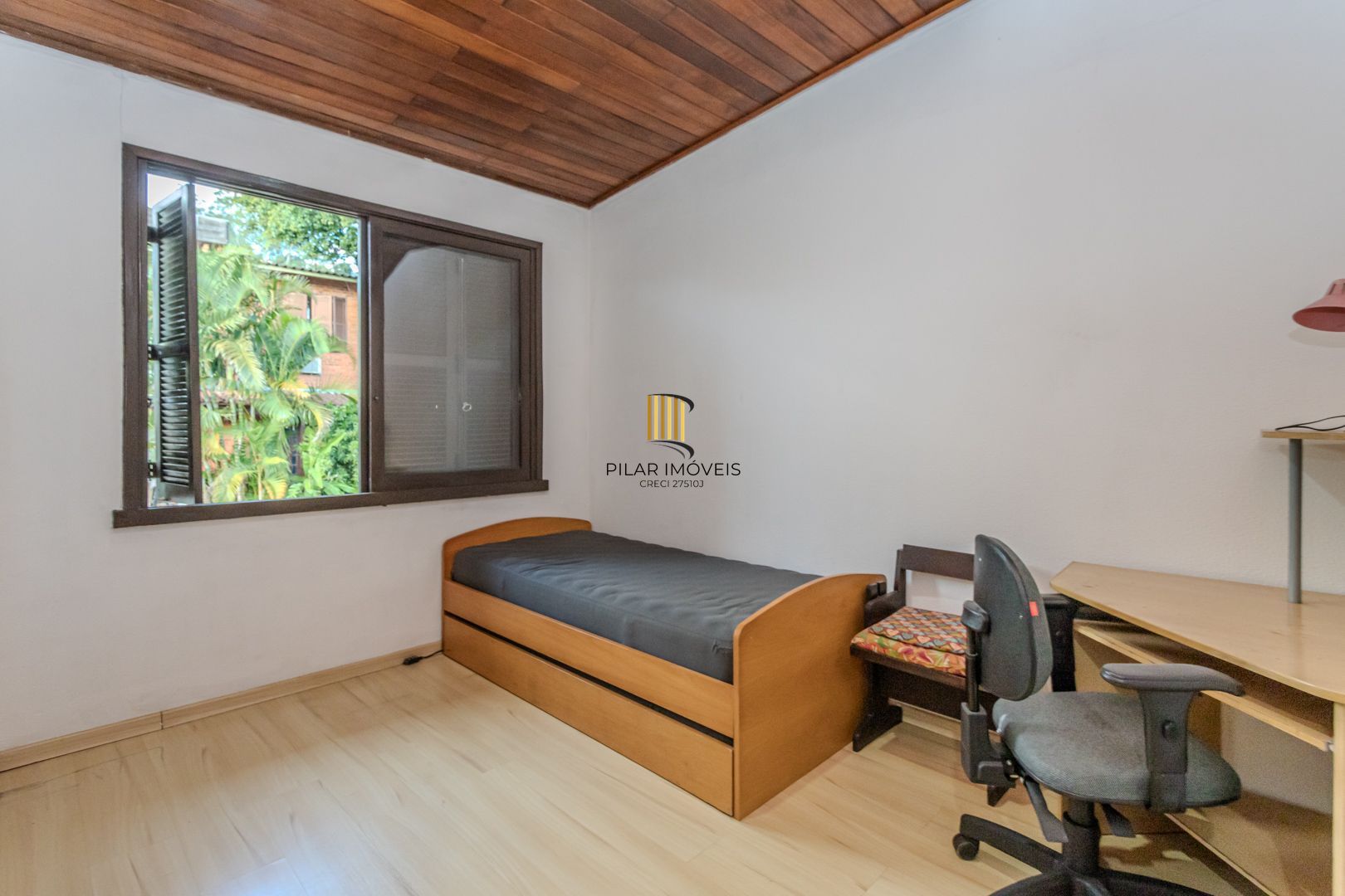 Casa em Condomínio no Jardim Ypu de 2 dormitórios e vaga DESOCUPADA