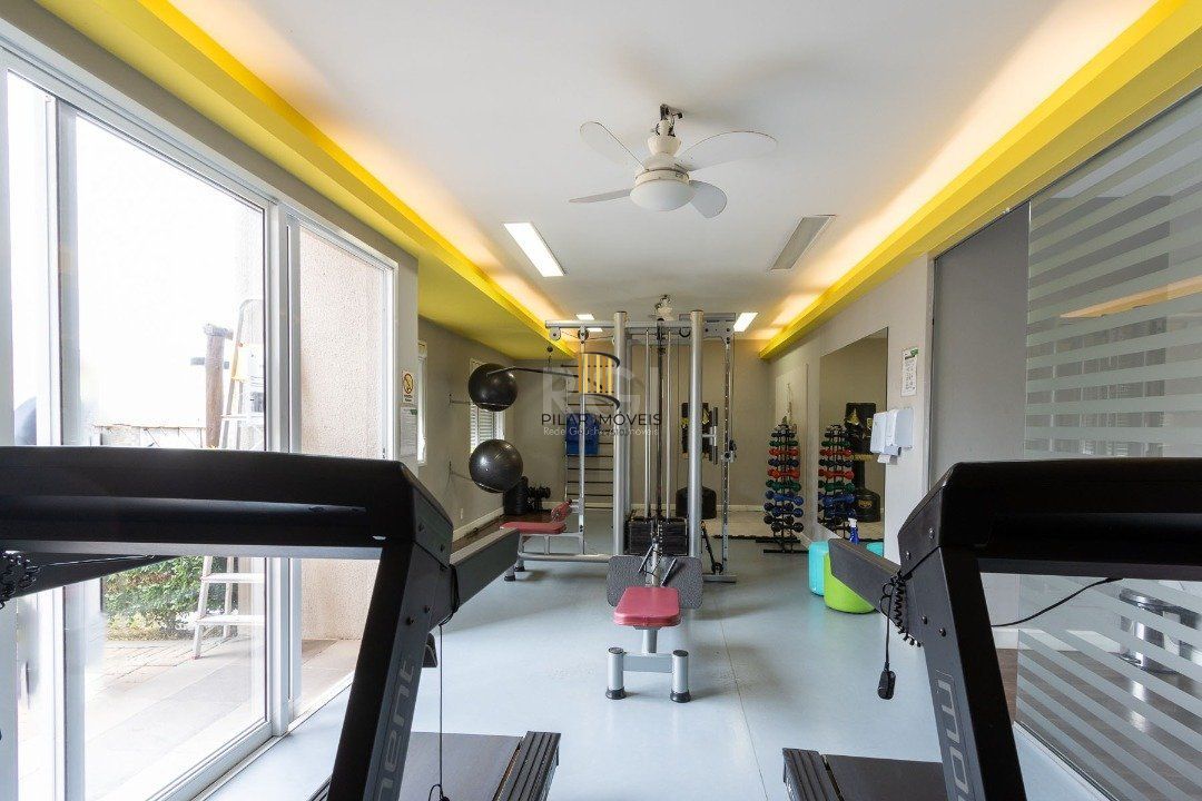 Apartamento de 2 dormitórios e vaga no Humaitá