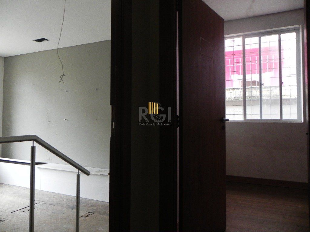 Casa Comercial para Venda - 220m², 0 dormitórios, Menino Deus