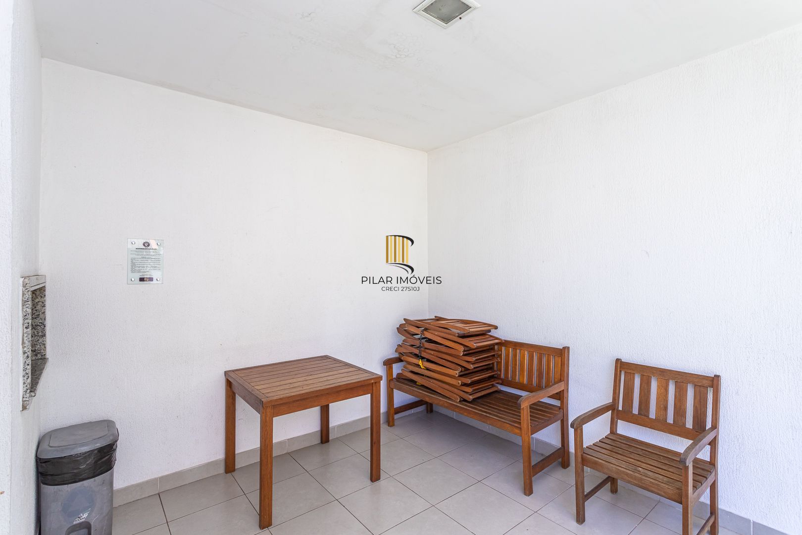 Apartamento para Venda - 50.98m², 2 dormitórios, 1 vaga - Partenon