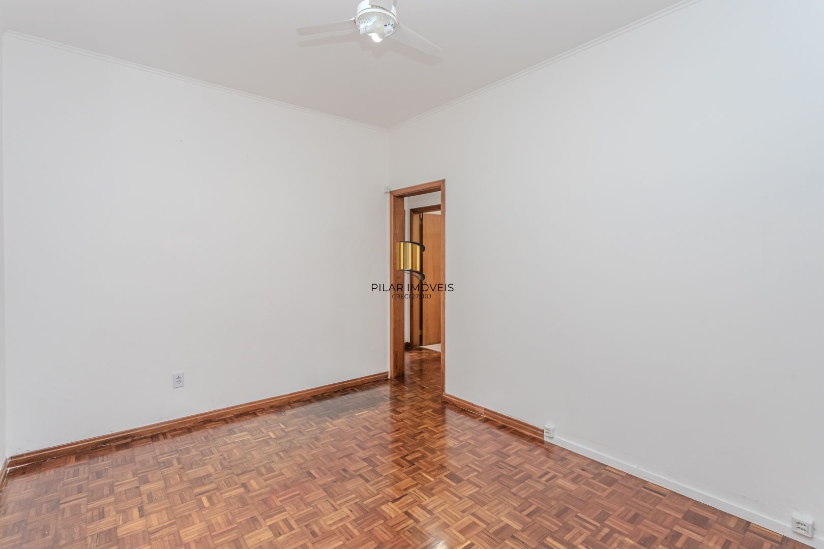 Apartamento no Jardim Lindóia de 2 dormitórios DESOCUPADO