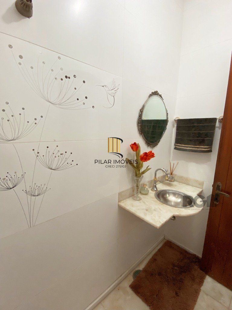 Casa no Teresópolis de 4 dormitórios e 4 vagas
