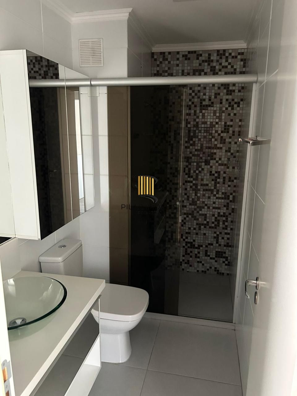 Apartamento no Sarandi de 3 dormitórios e 2 vagas