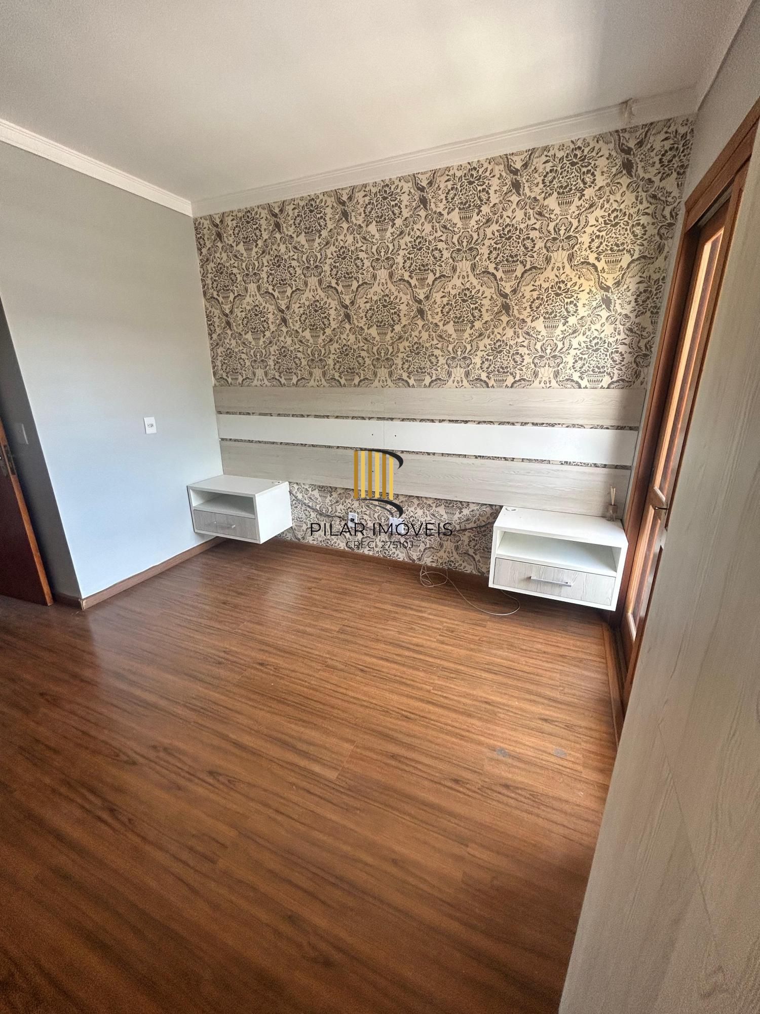 Casa sobrado no bairro São José em Canoas de 2 dormitórios