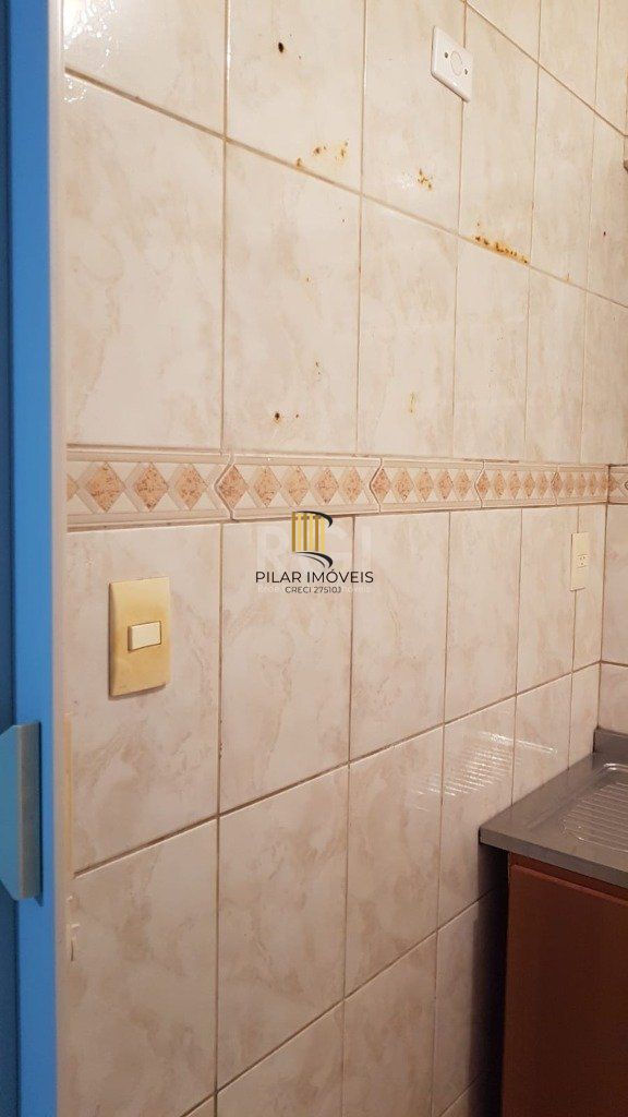 Apartamento JK no Centro Desocupado