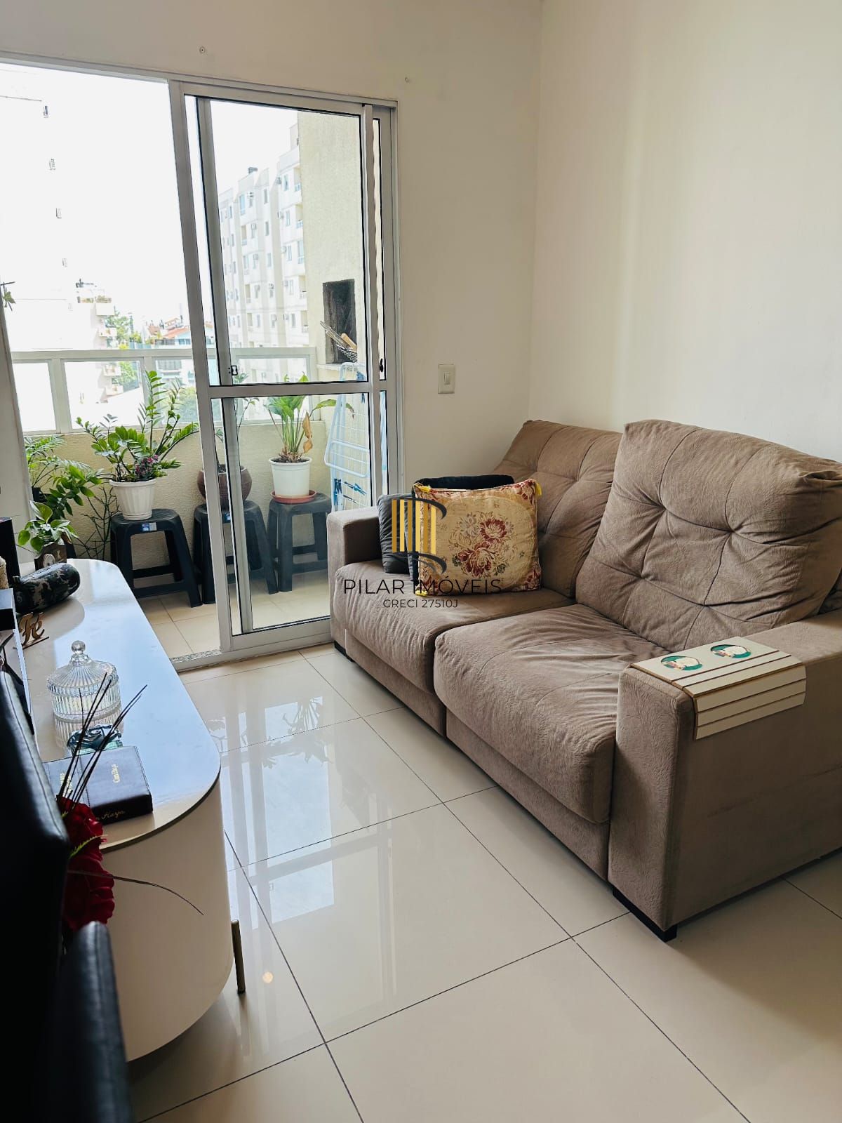 Excelente apartamento 2 dormitórios e vaga em Novo Hamburgo