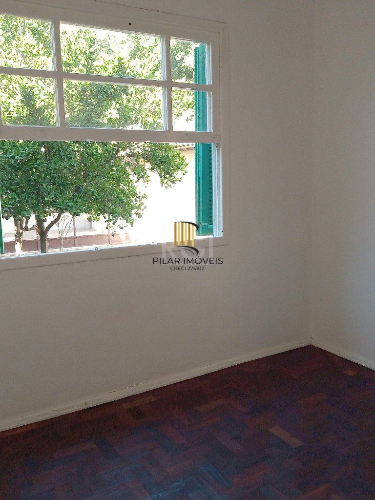 Casa para Venda - 170m², 4 dormitórios, sendo 1 suites, 2 vagas - Tristeza