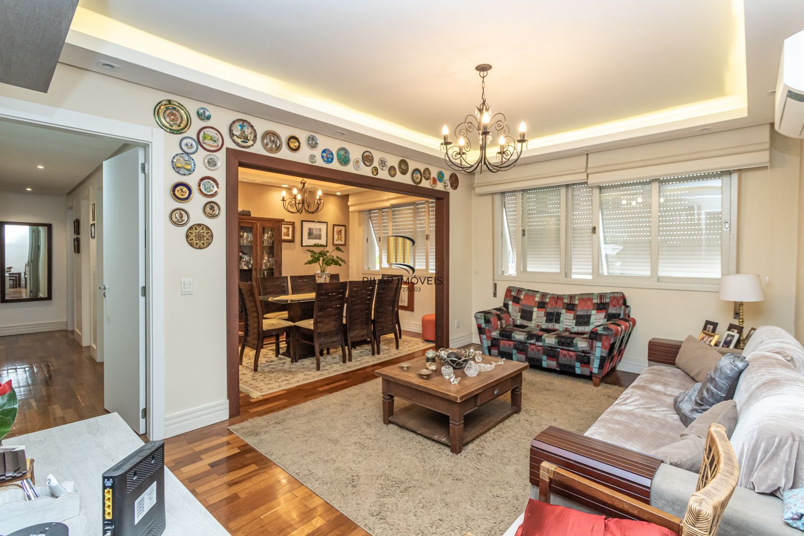 3 DORMITÓRIOS SEMI MOBILIADO NA CORTE REAL C/ELEVADOR E VAGA DE GARAGEM ESCRITURADA