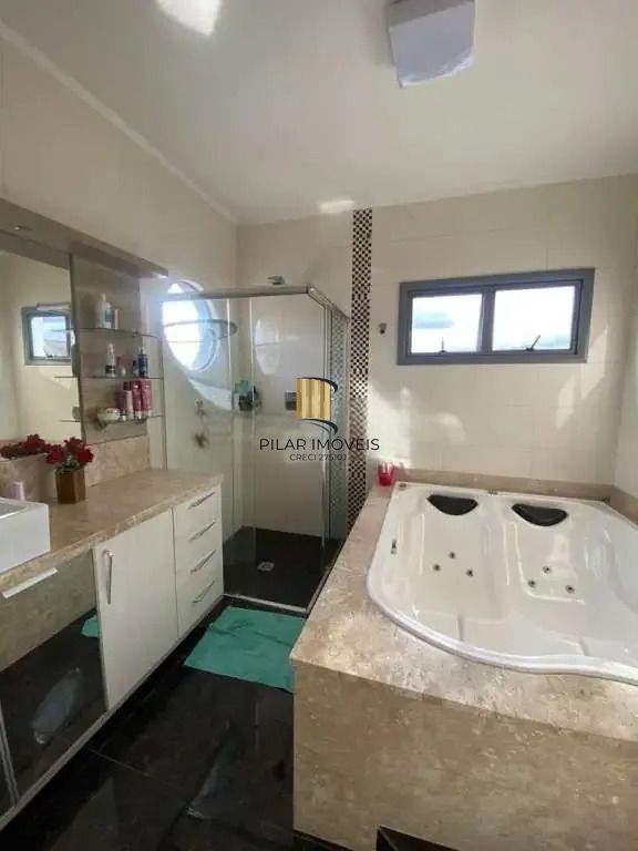 Casa 4 dormitórios no bairro Sumaré