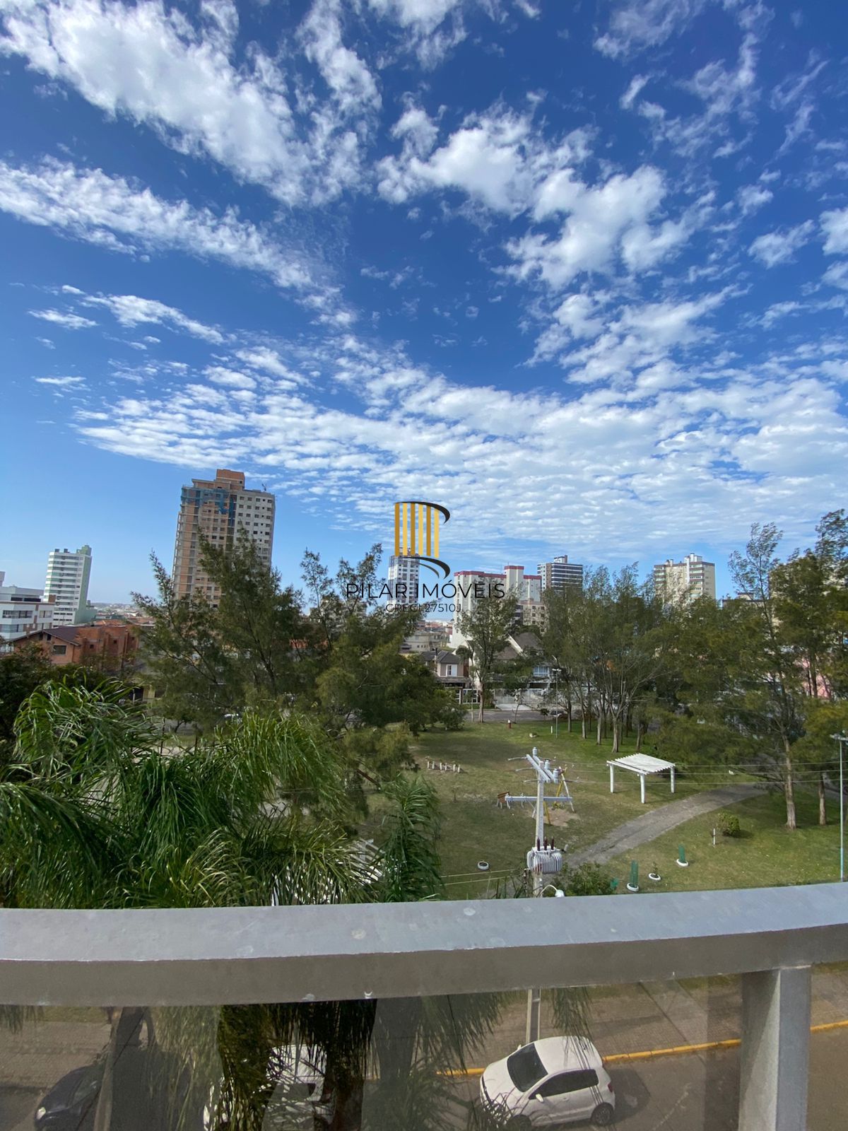 Apartamento no Centro de Tramandaí de 2 dormitórios e vaga