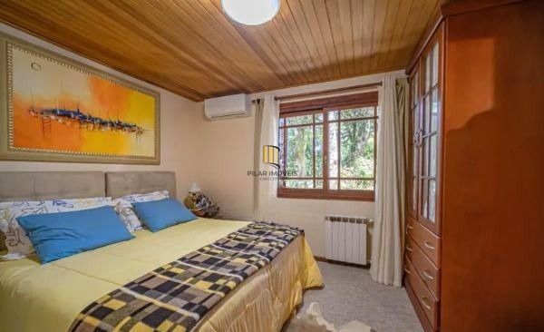 Casa em Gramado de 4 dormitórios e  4 vagas