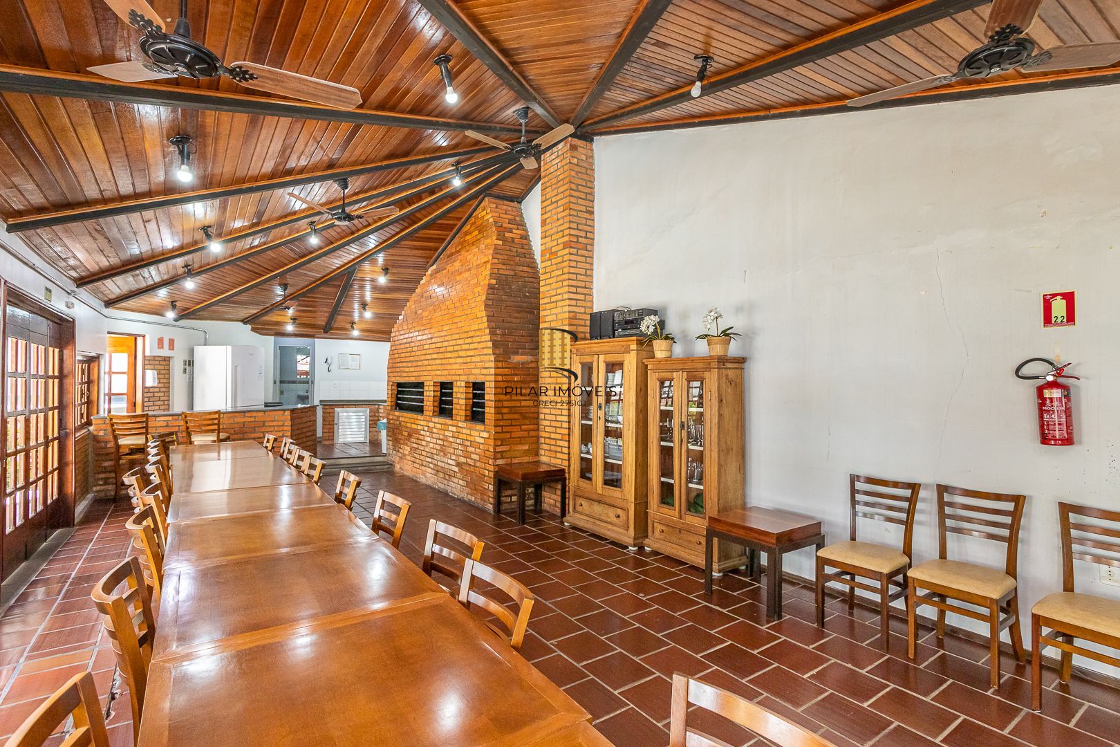 Apartamento no Moinhos de Vento de 3 dormitórios vaga e infra DESOCUPADO