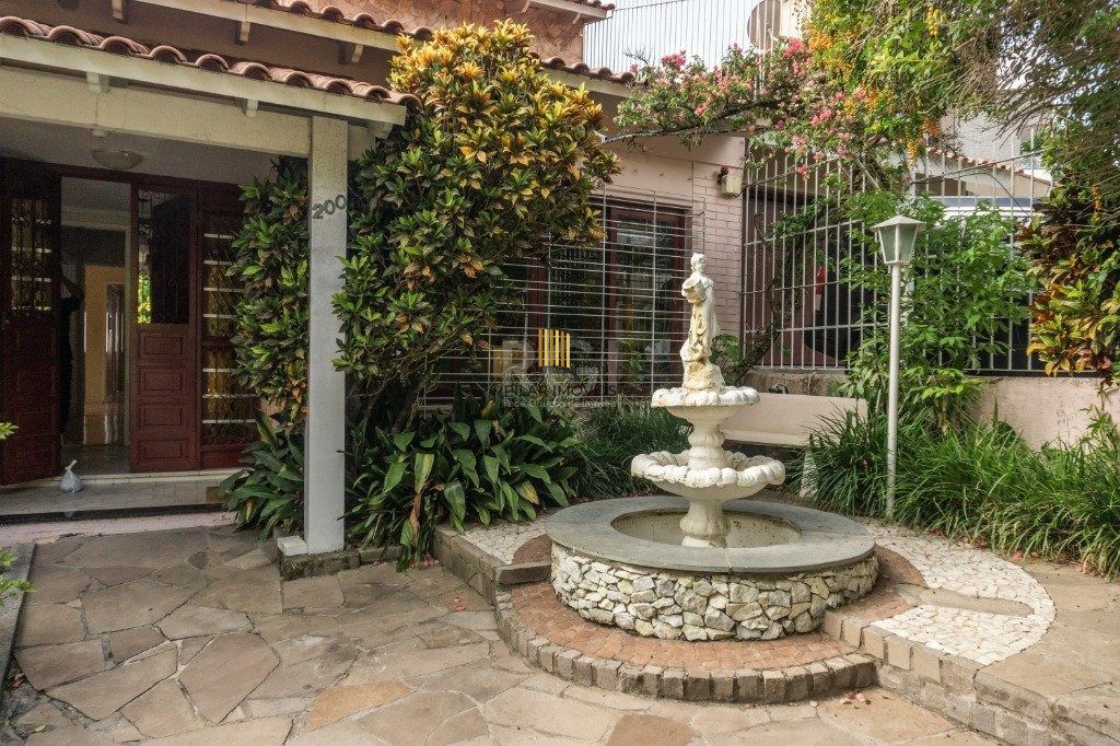Casa para Venda de 5 dormitórios 3 vagas - bairro Chácara das Pedras
